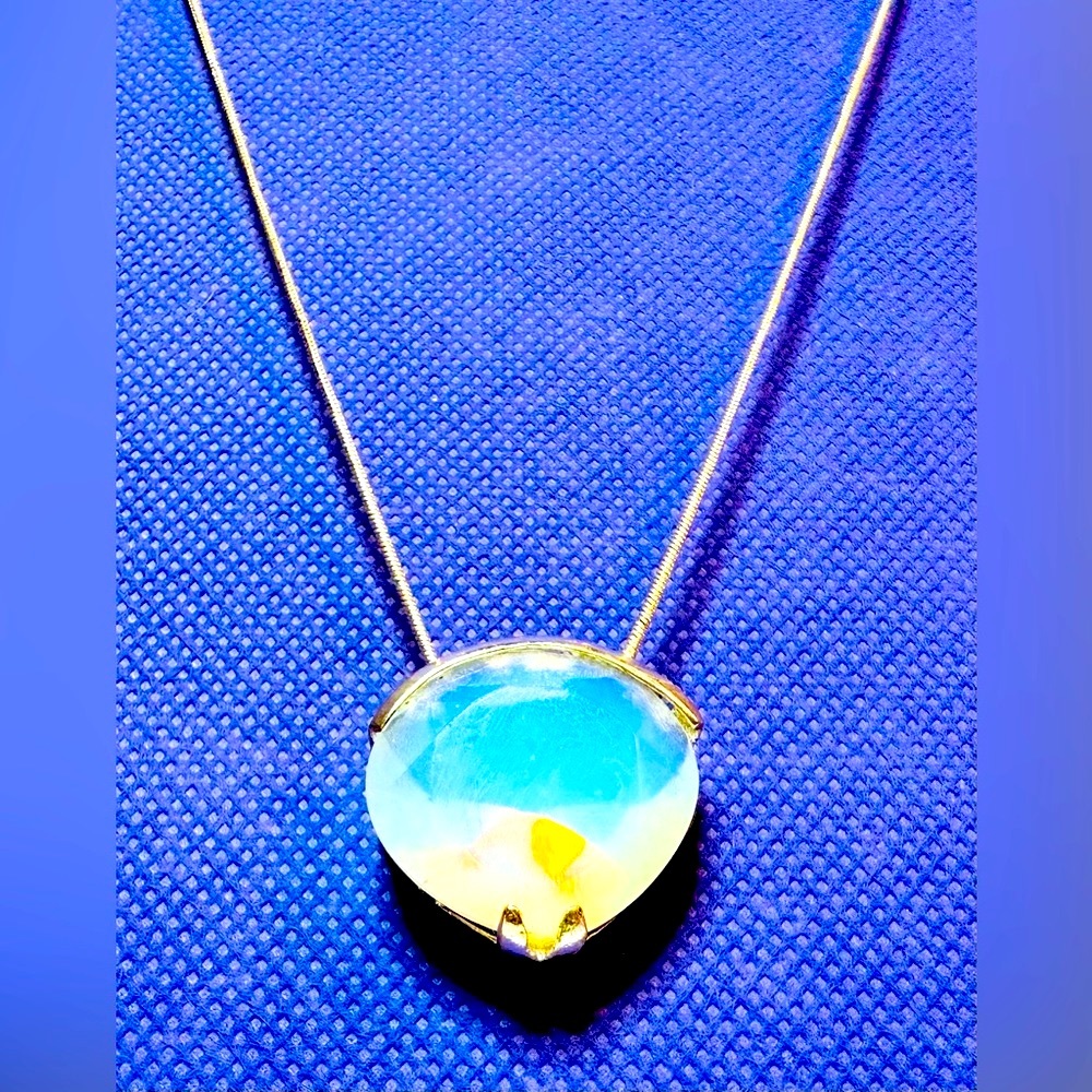 💝Woman’s necklace with pendant